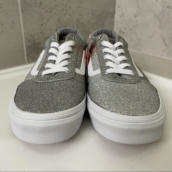 SOLD Vans Kids' Ward Low Top Sneaker Size 4 Youth - Picture 5 of 11